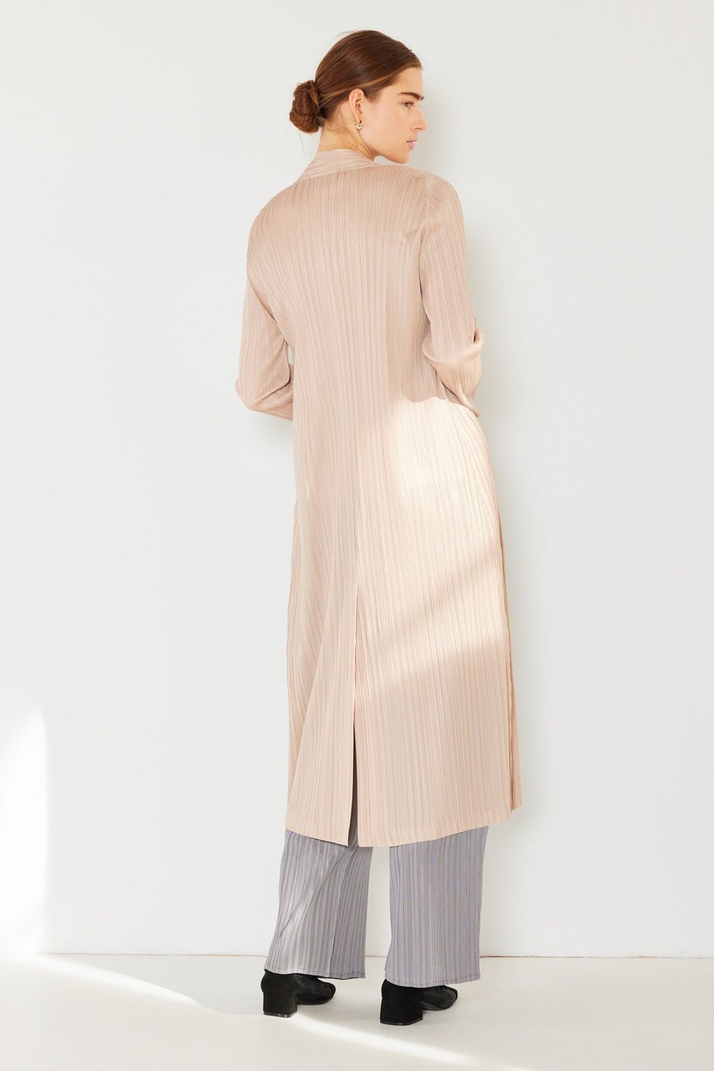 Pleated long sleeve cardigan buster - C02LG_Beige
