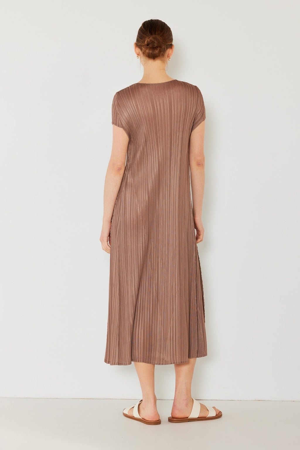 Pleated cap sleeve A-line midi dress - D01CS_Brown Gray