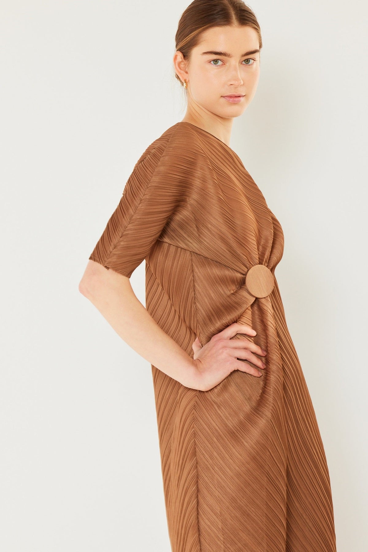 Pleated dolman sleeve dress - D03BT_Brown Khaki