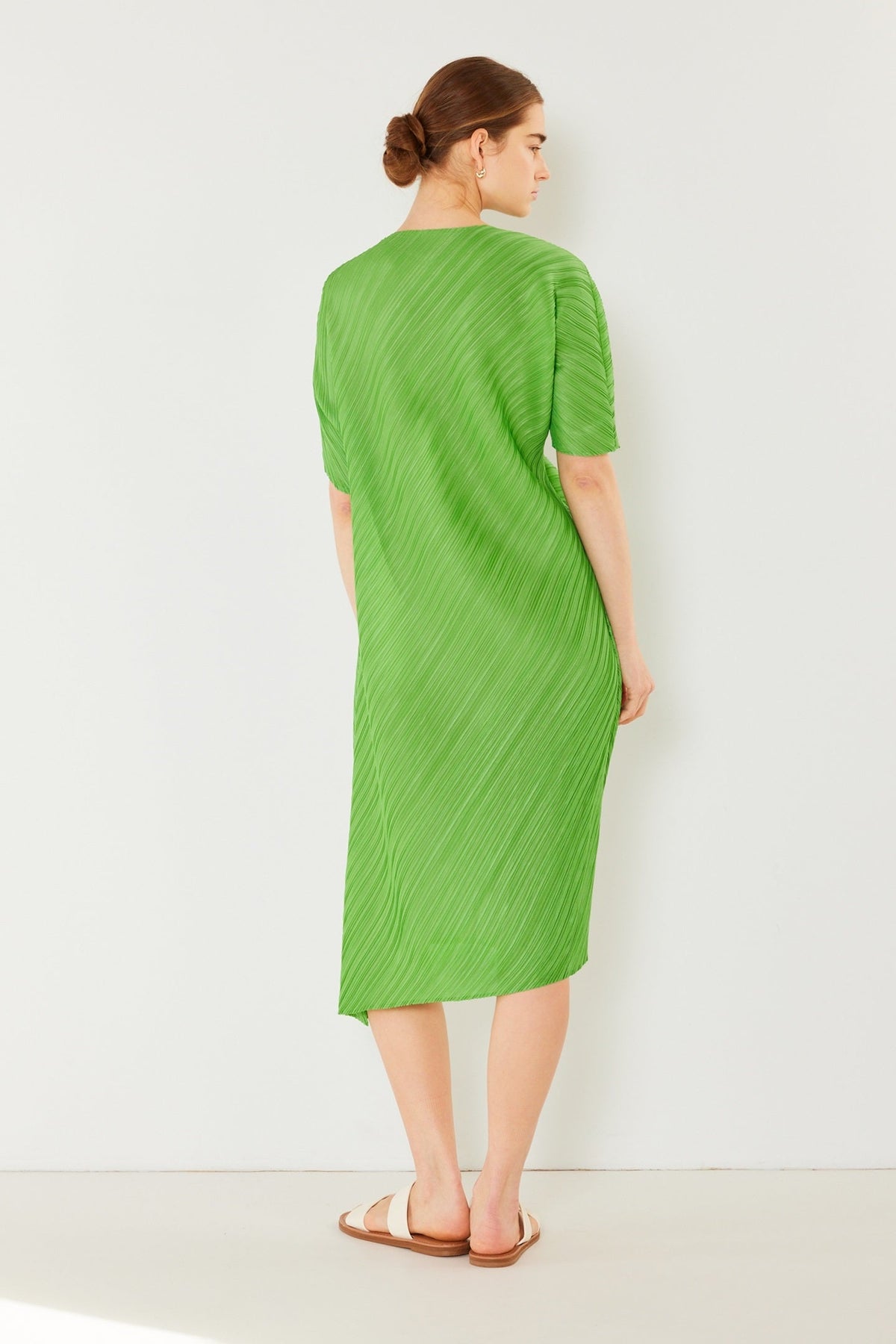 Pleated dolman sleeve dress - D03BT_Greeb