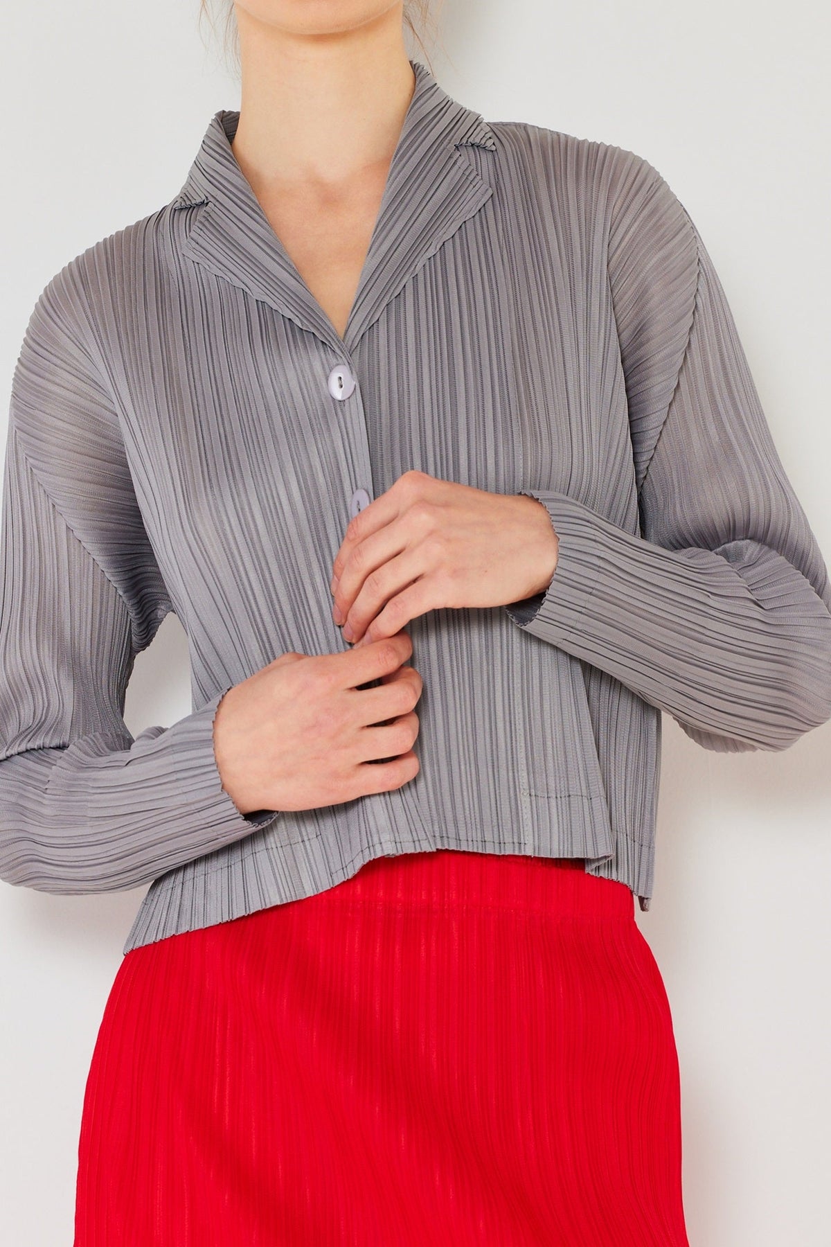 Pleated cropped button up top - J03CR_Gray