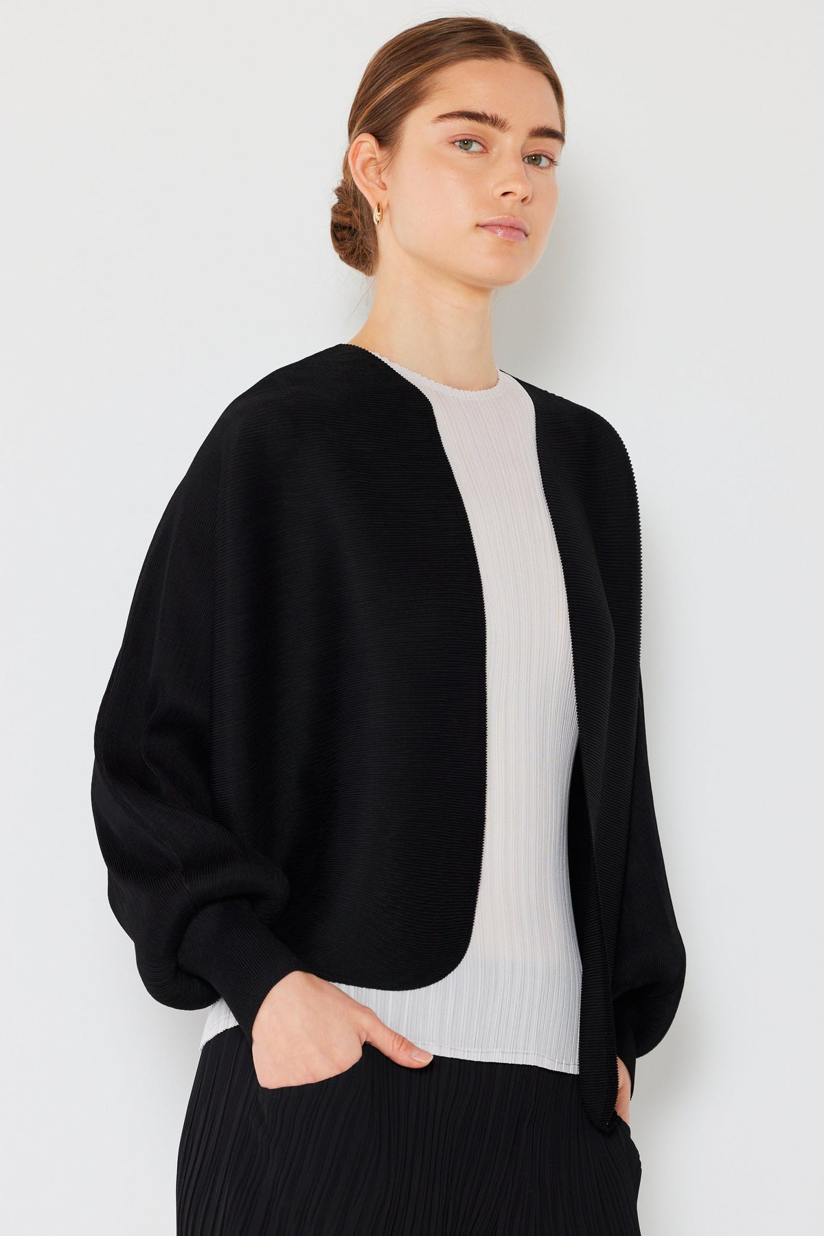 Pleated puff sleeve bolero jacket - J04SR_Black