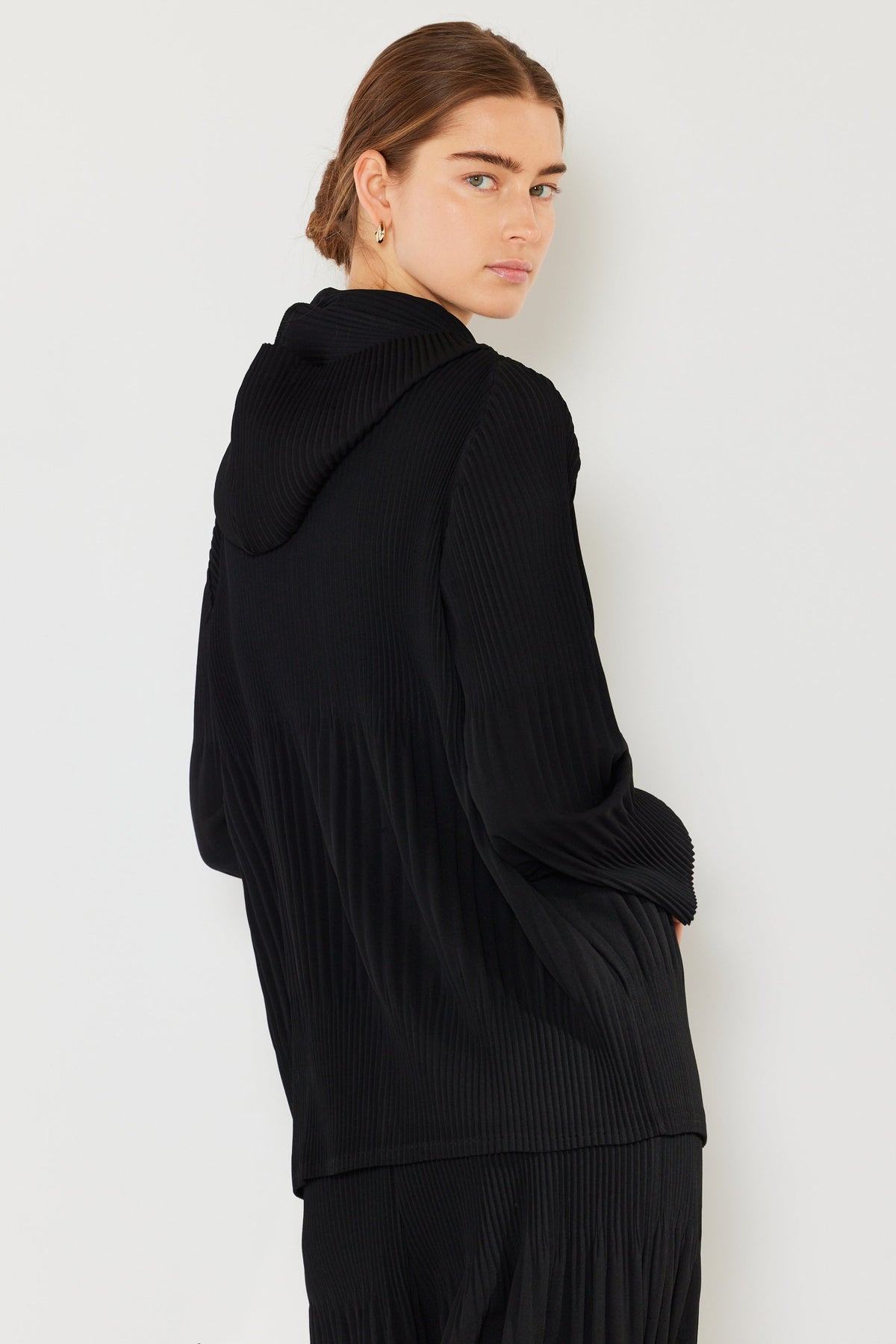 Pleated unisex plisse jacket w/2 way zipper - J05HD_Black
